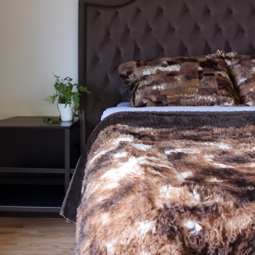 [KO-FUR-022] Combo: 2 Edredones Cobertores Faux Fur Calientito Queen Size Color Café Nevado Diseño De La Tela Liso