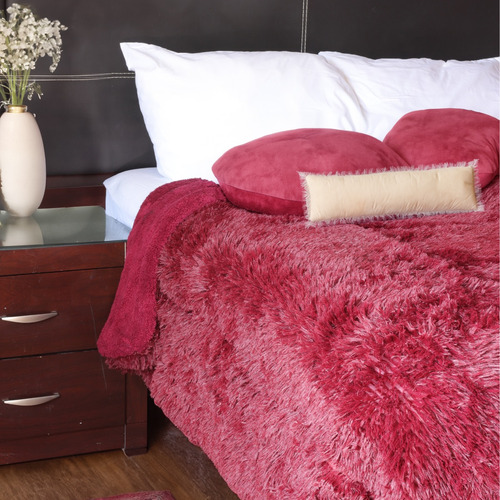 [KO-BOR-145] Edredón Cobertor Faux Fur Aborregado Calientito Queen Koela Color Rojo Diseño De La Tela Liso
