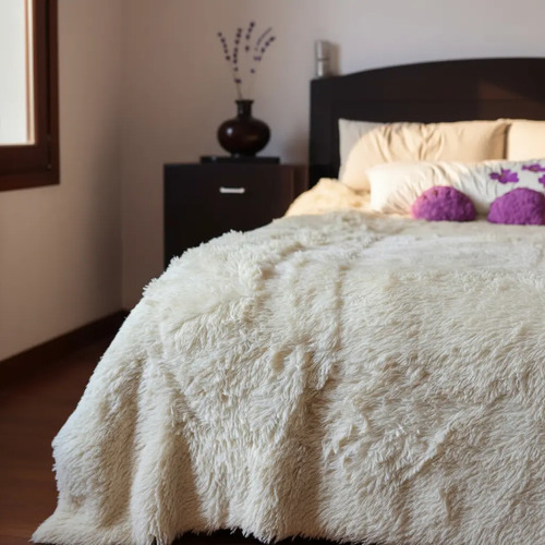 Edredón Cobertor Faux Fur Aborregado Matrimonial Jumbo Koela Color Crema Diseño De La Tela Liso